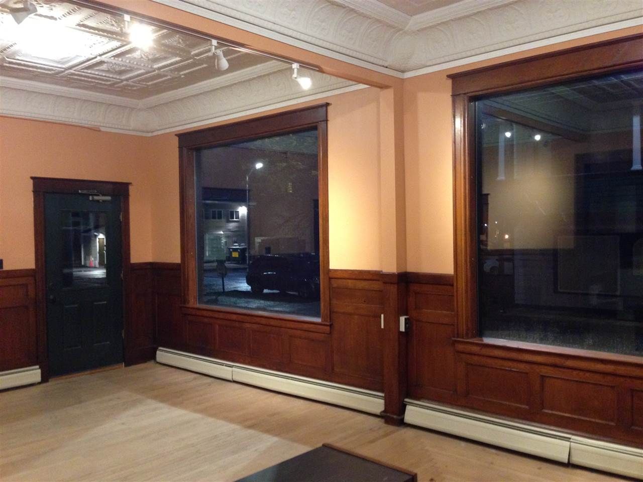 42 Central St, Newport, VT 05855